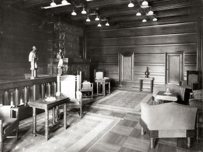 Ladislav Machoň, úprava rezidenční budovy československého vyslanectví ve Varšavě. Schodišťová hala, 1924–1925