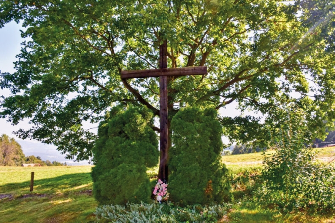 Kříž nad Veselou (Zašová), na umrlčí cestě