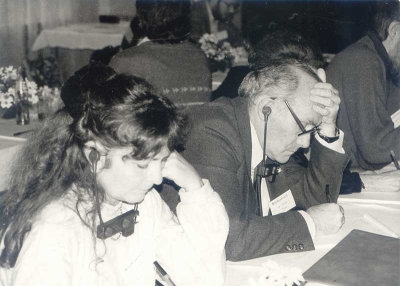 Na mezinárodní konferenci o dějinách terezínského ghetta konané v Posádkovém domě v Terezíně roku 1995.