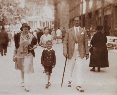 Malý Felda (6 let) s rodiči v Mariánských lázních