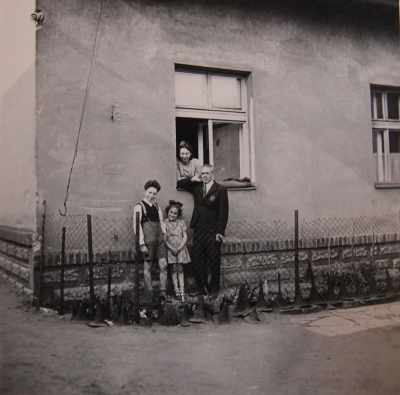 Rodinné foto z prvních let války