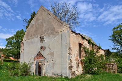 Západní průčelí kostela sv. Jakuba Staršího – stav v roce 2015