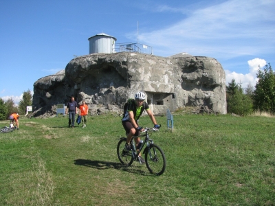 The Metuje Cycle Route, The Fortress of Dobrošov –
pre-war fortifi cation
