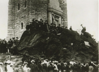 Otevření věže v r. 1904