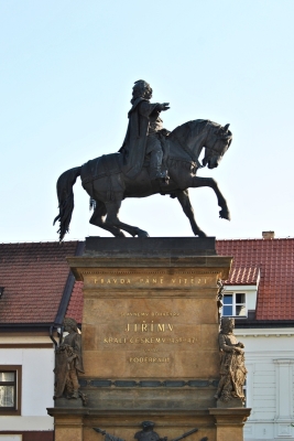 Socha krále Jiřího z Poděbrad