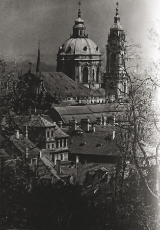 © převzato z knihy Praha ve fotografiích, vydané roku 1955