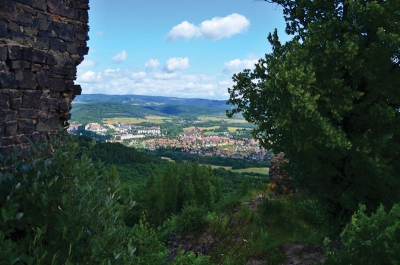 Výhled na Klášterec ze zříceniny hradu Egerberk