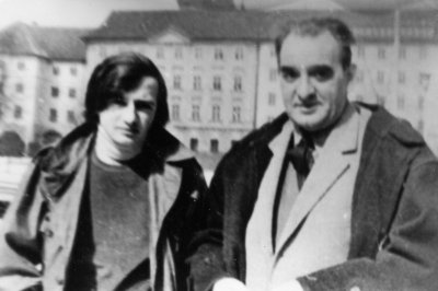 S otcem Jiřím v Praze, 1971