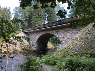 Historický kamenný most přes Divokou Orlici