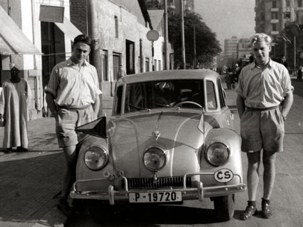 Cestovatelské legendy – Jiří Hanzelka (vpravo), Miroslav Zikmund a Tatra 87
