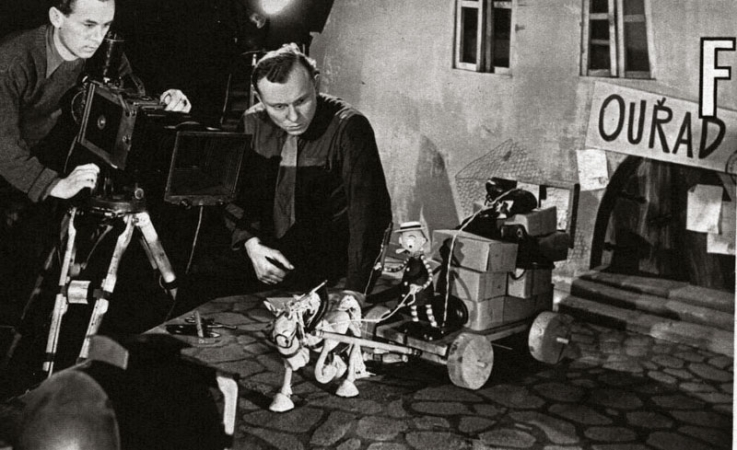 Karel Zeman vpravo, během natáčení filmu Pan Prokouk ouřaduje (1947)